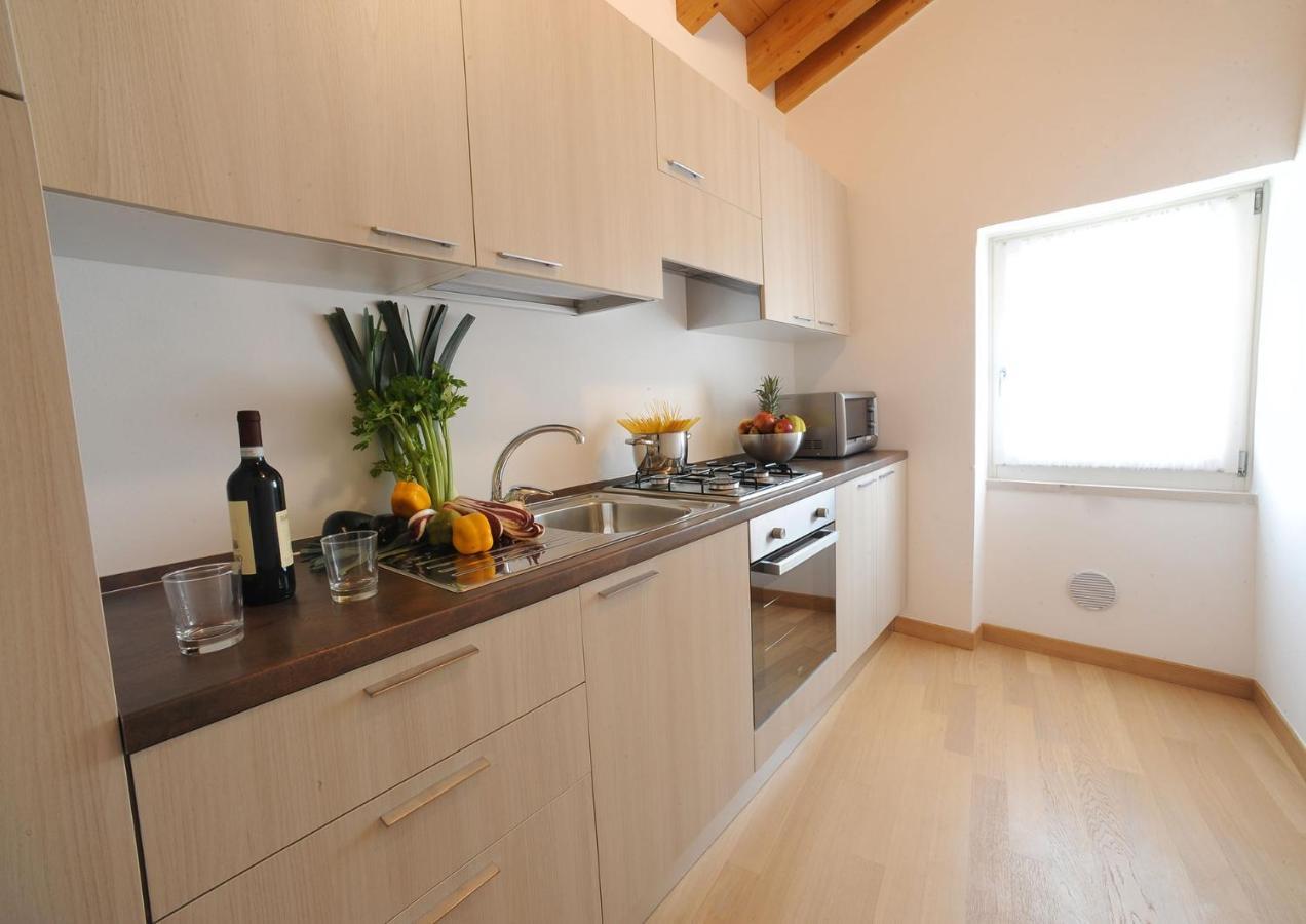 Villa Borgo Borago 布雷佐内加尔达 外观 照片
