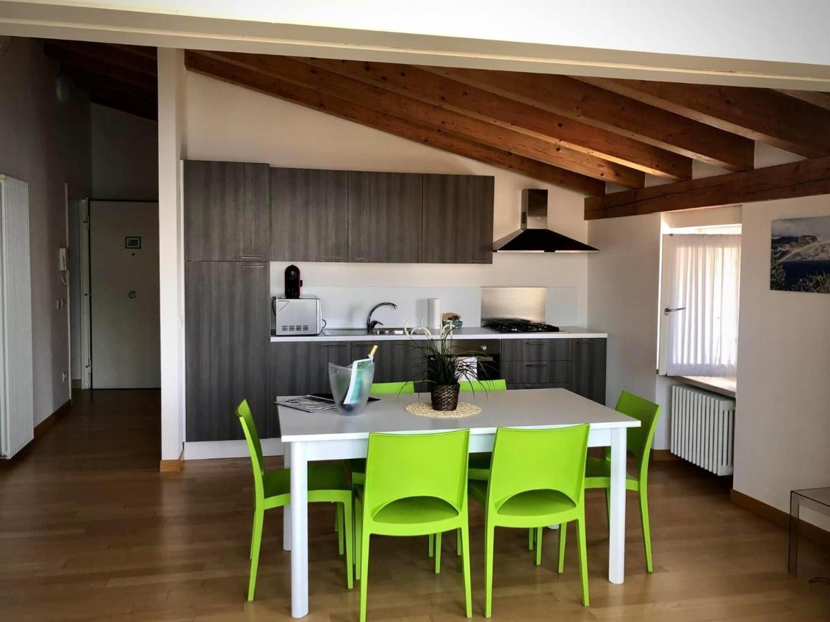 Villa Borgo Borago 布雷佐内加尔达 外观 照片