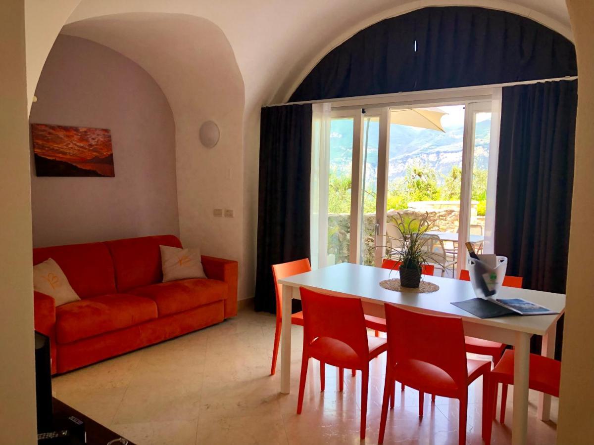 Villa Borgo Borago 布雷佐内加尔达 外观 照片