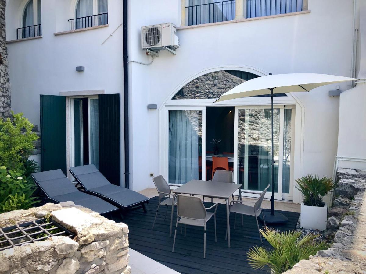 Villa Borgo Borago 布雷佐内加尔达 外观 照片